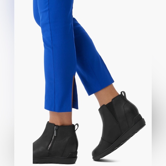 SOREL Evie II Zip Waterproof Ankle Boot (Women) In Black Size 7.5 - Picture 3 of 14